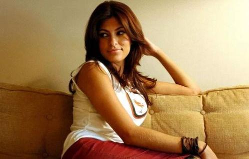 美国巨乳模特转行演av,从时尚界到成人影视的跨界之旅