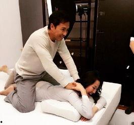 人妻精油按摩无码,温馨浪漫的私密时光