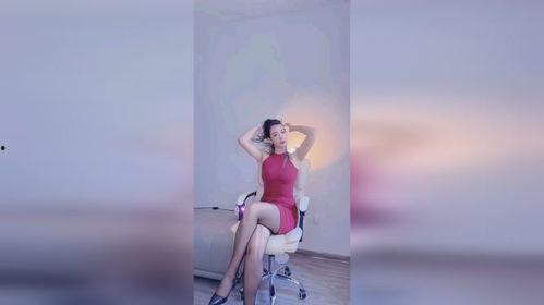 丝袜人妻夹击,揭秘激情背后的情感纠葛