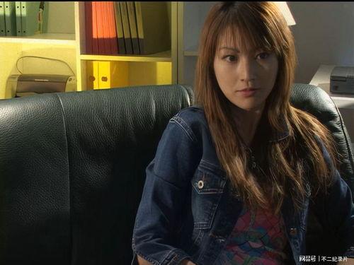 完熟中出无码,揭秘成熟爱情的甜蜜果实